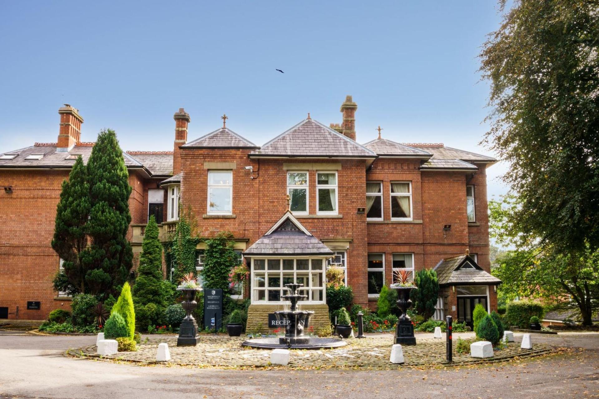 Macdonald Kilhey Court Hotel Wigan Exterior foto